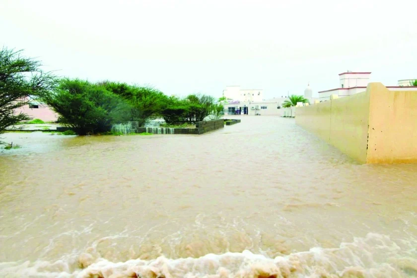 বন্যা শেষ হতেই ওমানে ধেয়ে আসছে বড় বিপদ