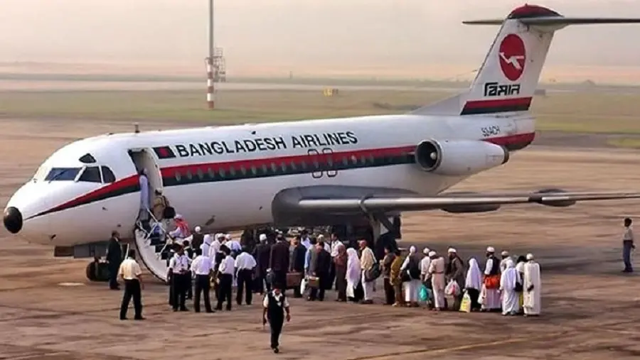 হাজিদের পকেট কাটছে বিমান!