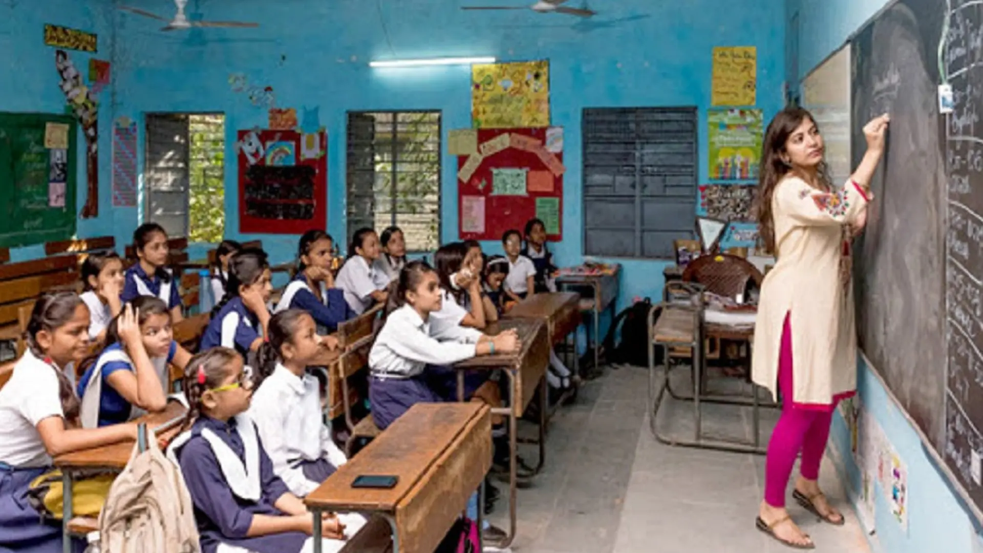 প্রাথমিক বিদ্যালয় কবে খুলছে জানা গেল