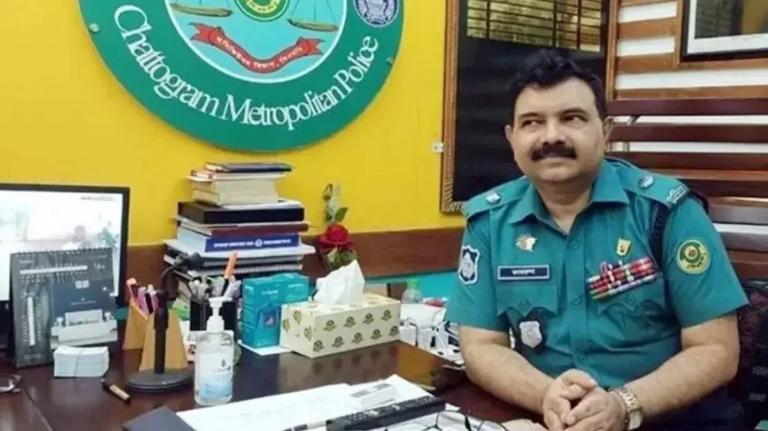 নিজের আছে সম্পদের পাহাড়