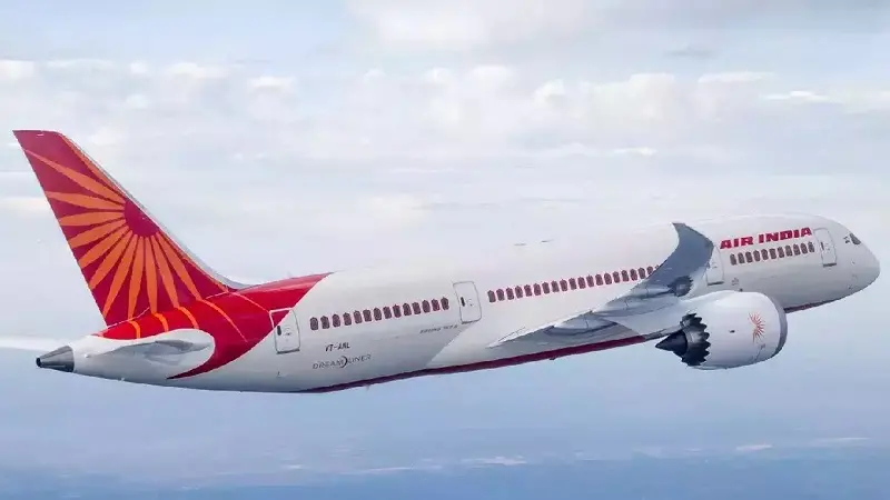 বিশেষ ফ্লাইটে ঢাকা ছাড়লো ২০৫ জন ভারতীয়