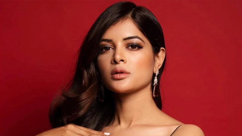 Modhumita12 1726555508