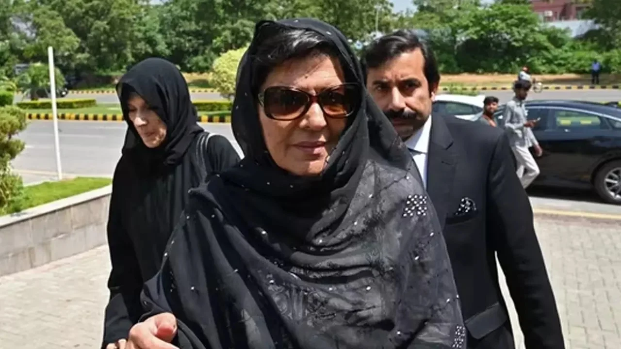 ইমরান খানের দুই বোন গ্রেফতার