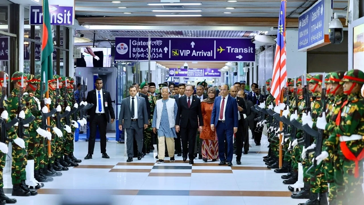 এখন থেকে মালয়েশিয়ায় গিয়ে কাজ করতে