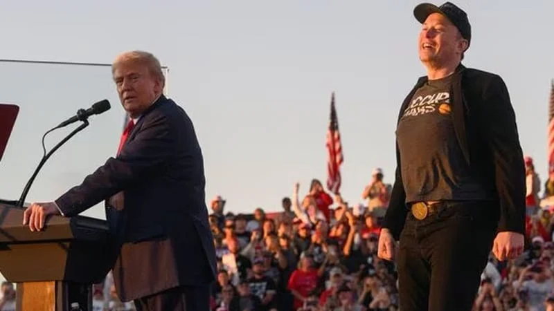 যেসব কারণে ট্রাম্পকে সমর্থনের পাশাপাশি নগদ অর্থ ছিটাচ্ছেন ইলন মাস্ক