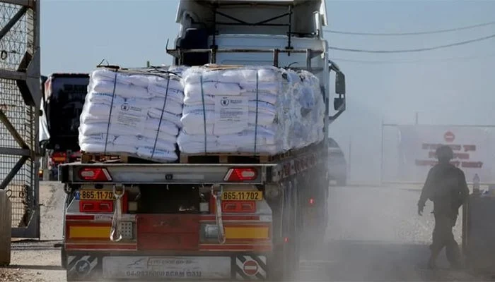 গাজায় জাতিসংঘের পাঠানো ত্রাণবাহী ১০৯ লরি লুট