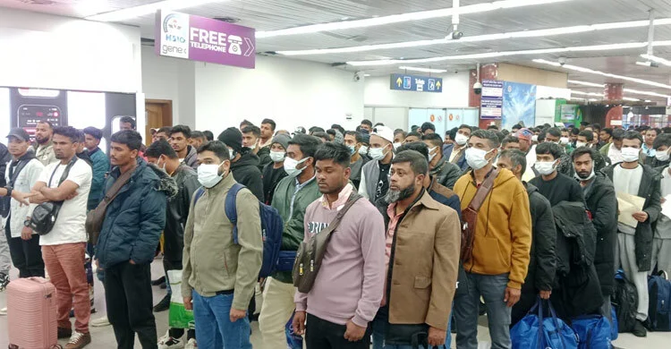 লেবানন তিউনিশিয়া থেকে ফিরলেন আরও ১৬১ প্রবাসী