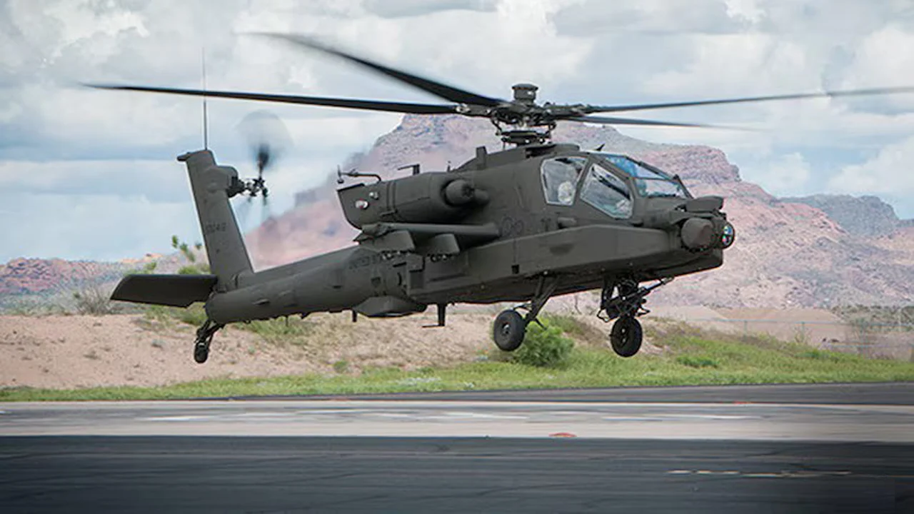 সেনাবাহিনীর হেলিকপ্টারে শারীরিক সম্পর্ক করার সময় আটক হন দুই সৈন্য