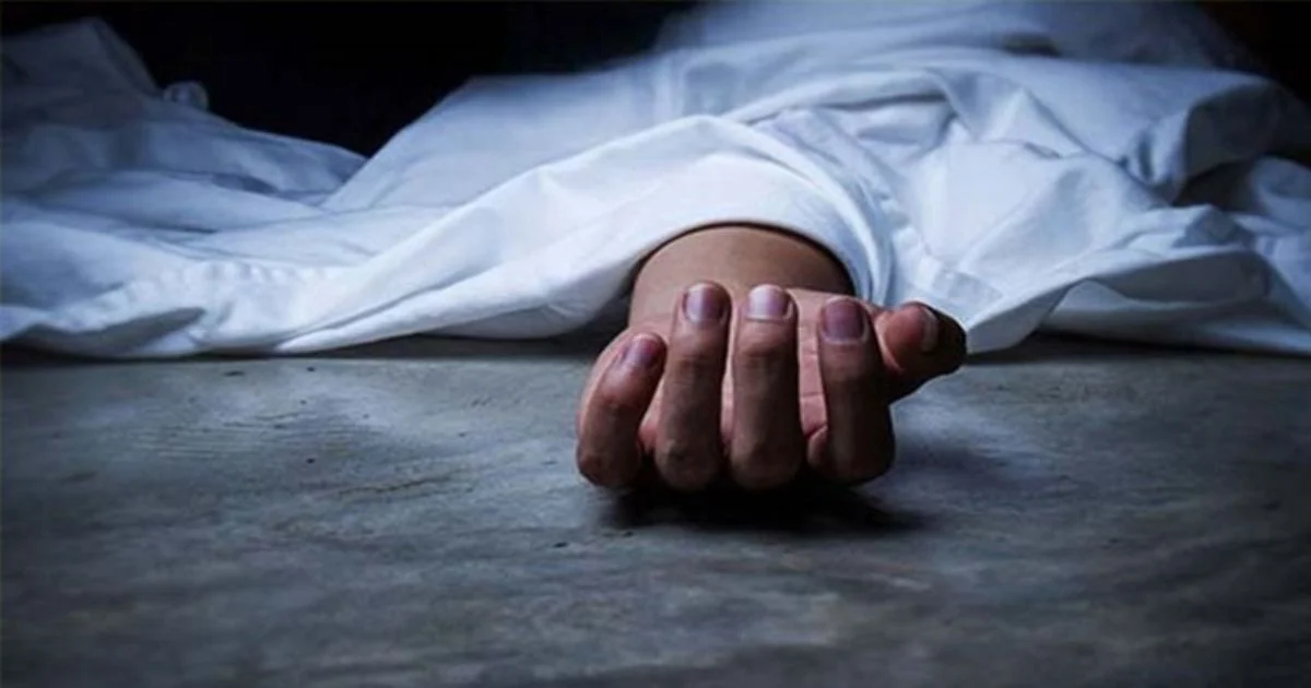 স্বামীর পরকীয়ার প্রতিবাদ করায় স্ত্রীকে পিটিয়ে হত্যা