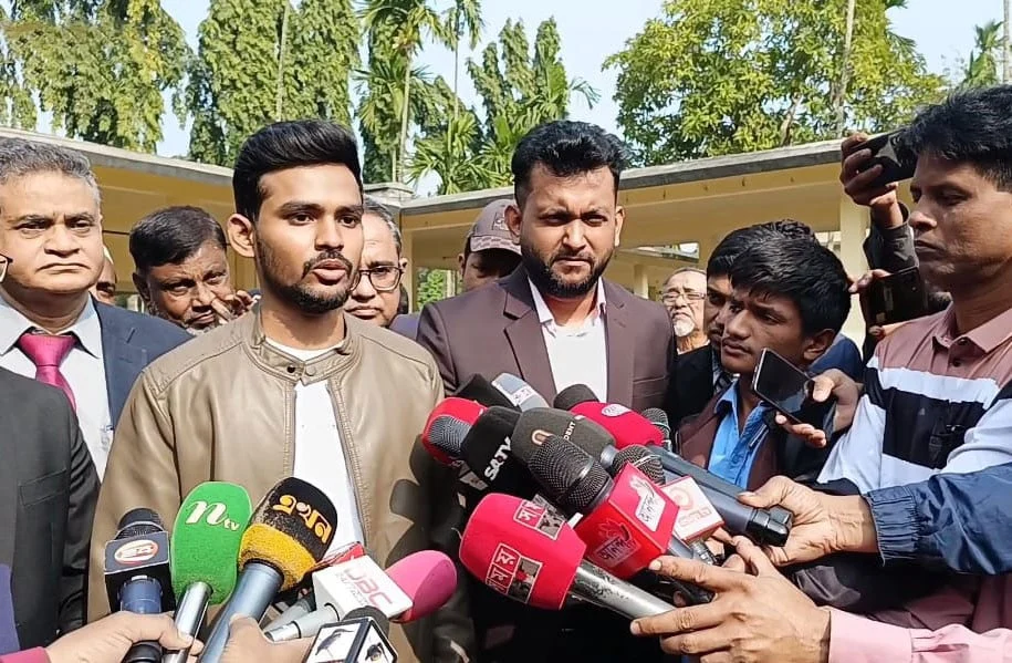 ভারতের সঙ্গে নতজানু পররাষ্ট্রনীতি থেকে সরে এসেছে সরকার