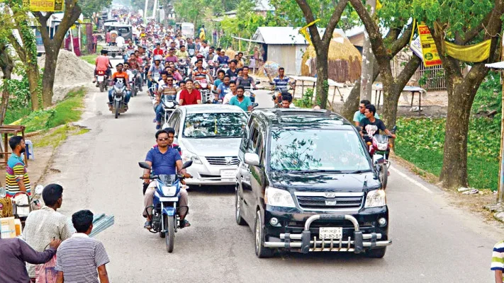 ঢাকায় ঢুকছে ২ হাজার গাড়িবহর