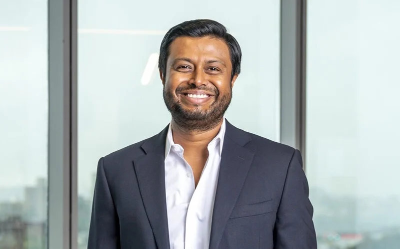 কর্মীদের ২৬২ কোটি টাকা বোনাস দিলেন প্রবাসী বাংলাদেশি তরুণ