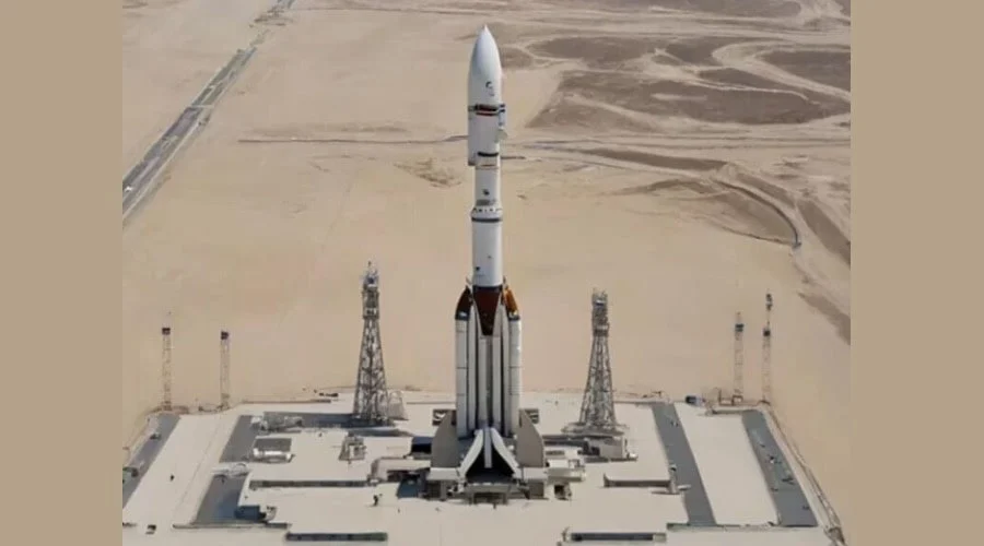 প্রথমবার রকেট উৎক্ষেপণ করছে ওমান