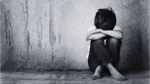 সমকামী যুগলকে ১০০ বছরের জেল