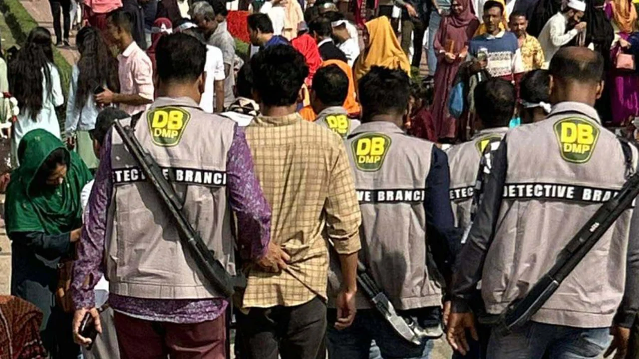 স্মৃতিসৌধে ফুল দিতে এসে আ.লীগের ৭ নেতাকর্মী আটক