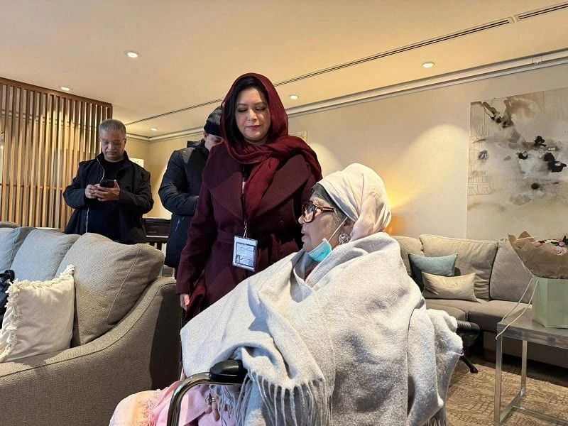 লন্ডনে পৌঁছেছেন বেগম খালেদা জিয়া