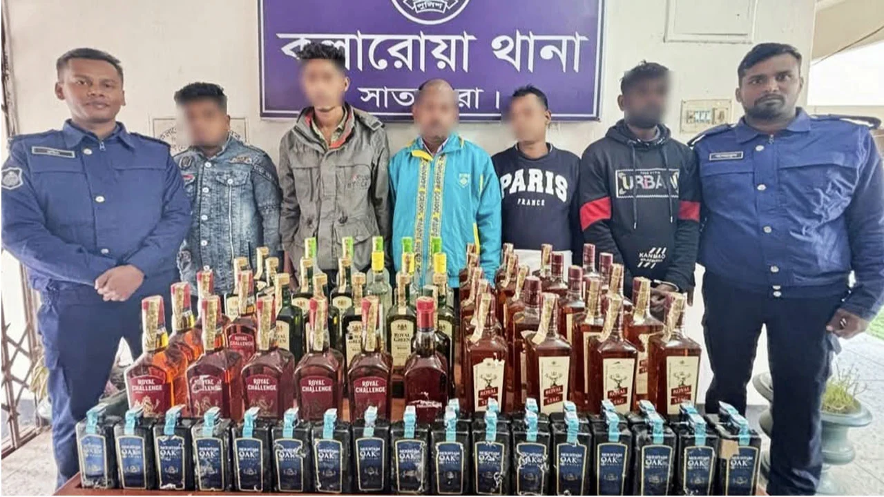 বিদেশি মদসহ ভারতীয় নাগরিক আটক