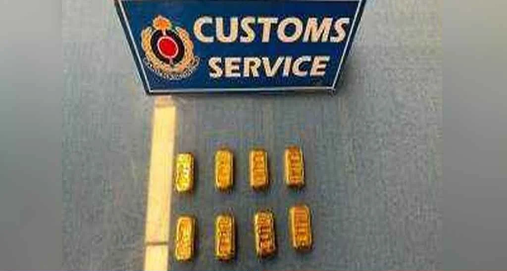 যাত্রীবাহি বিমান থেকে কোটি টাকার সোনা উদ্ধার