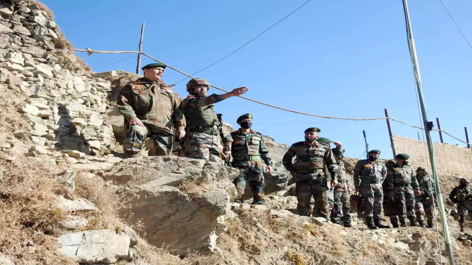 যুদ্ধের পথে ভারত পাকিস্তান: সীমান্তে ভয়াবহ গোলাগুলি, উত্তেজনা তুঙ্গে!