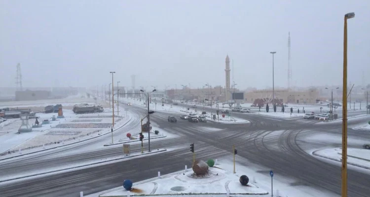 প্রচণ্ড শীতে কাঁপছে সৌদি, তাপমাত্রা নামল ২ ডিগ্রি