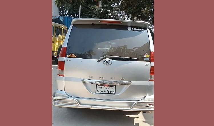 ঢাকা চট্টগ্রাম মহাসড়কে প্রবাসীর গাড়িতে ডাকাতি