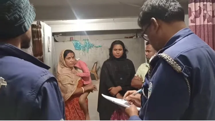 প্রবাসীর বাড়ীতে ডাকাতি, ৬ লাখ টাকার মালামাল লুট