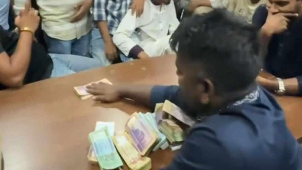 ছাত্রদল নেতার টাকা বিতরণের ভিডিও নিয়ে যা জানা গেল