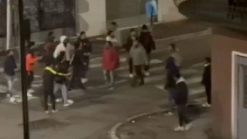 ভেনিসে বাংলাদেশিদের হাতাহাতি, স্থানীয়দের ক্ষোভ