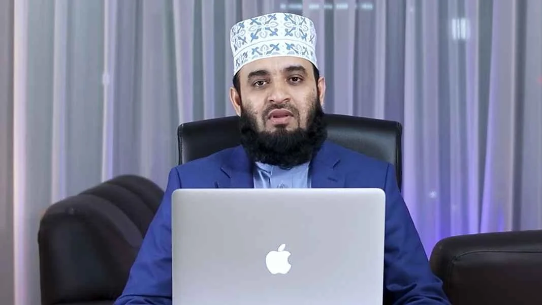 ইতিহাসে প্রথম সব মতের মানুষের স্রোত নামবে