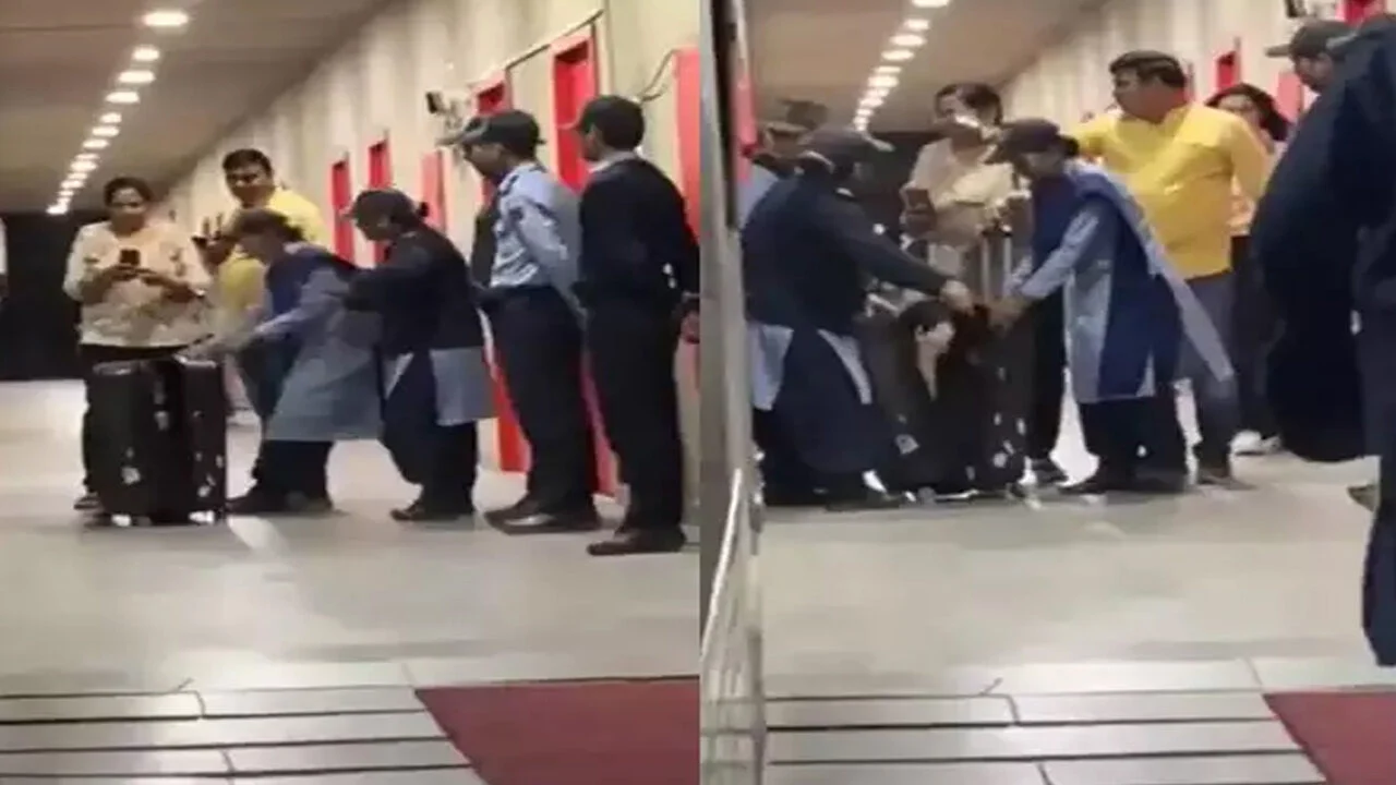 প্রেমিকাকে স্যুটকেসে ভরে হোস্টেলে নেওয়ার সময় ধরা শিক্ষার্থী