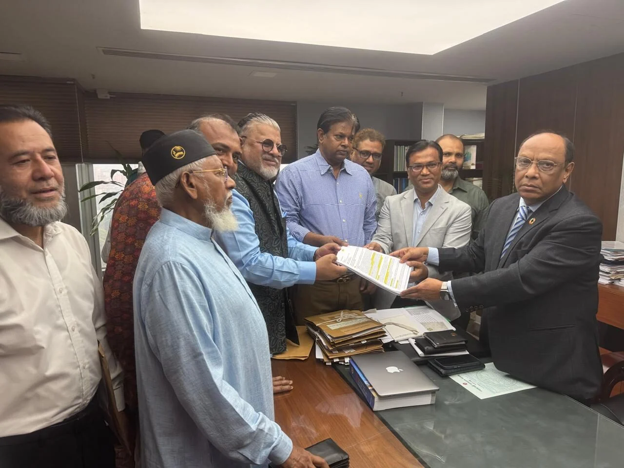 মালয়েশিয়া সিন্ডিকেটে দায়ীদের বিচার চান এজেন্সি মালিকেরা