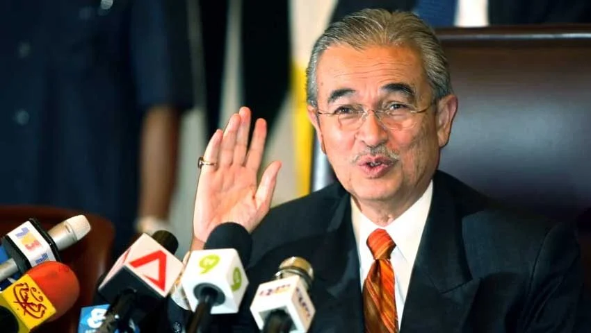 মালয়েশিয়ার সাবেক প্রধানমন্ত্রী আব্দুল্লাহ আর নেই