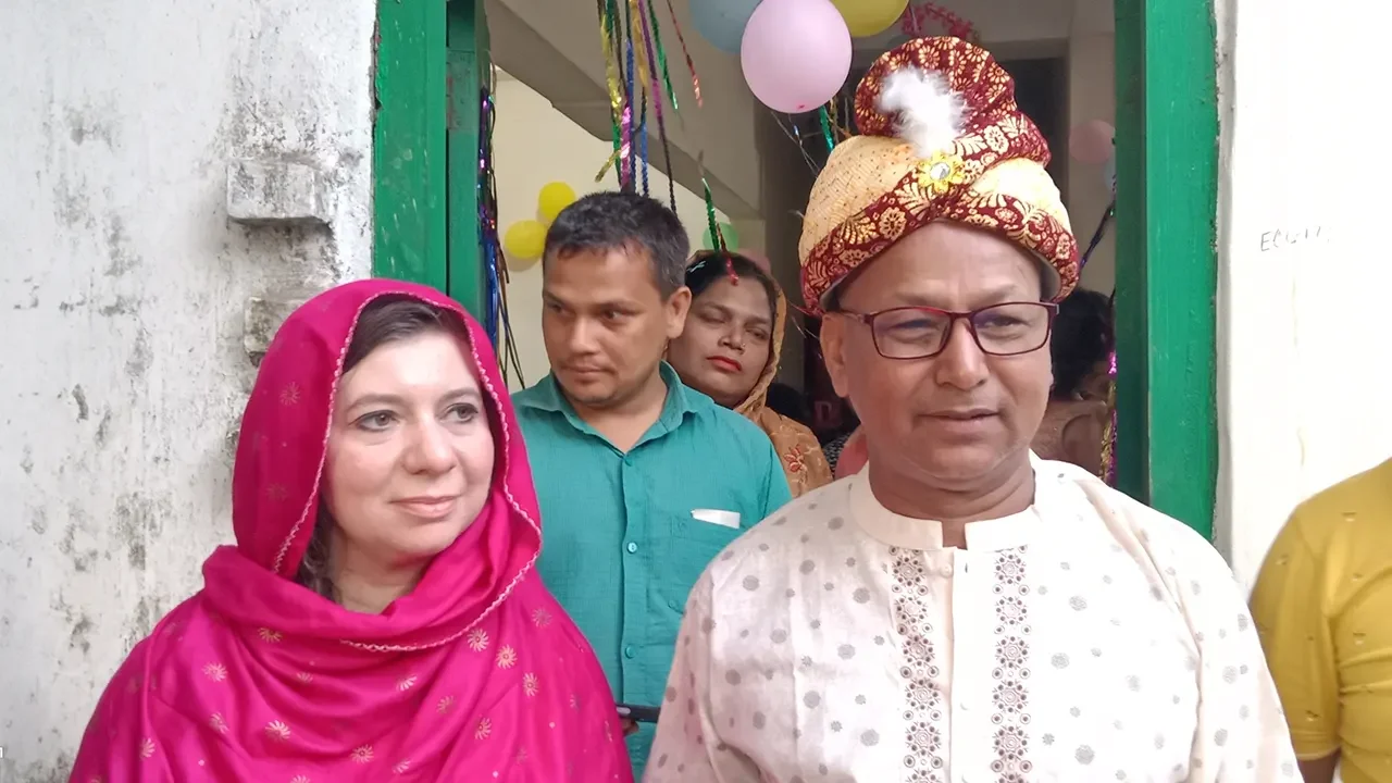 সাংবাদিকের প্রেমের টানে বাংলাদেশে ডেনিশ নারী