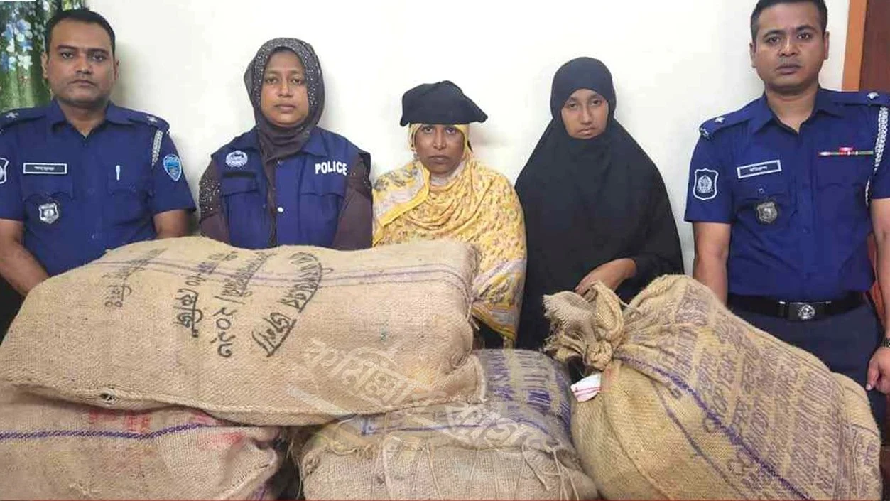 200 kg of marijuana seized from expatriate's house, mother and daughter arrested