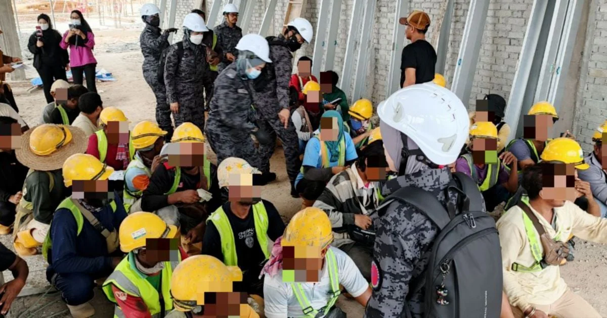 450 bangladeshis arrested in raids across malaysia