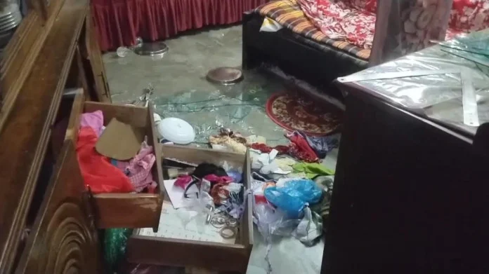 Attack and looting at expatriate's home in italy