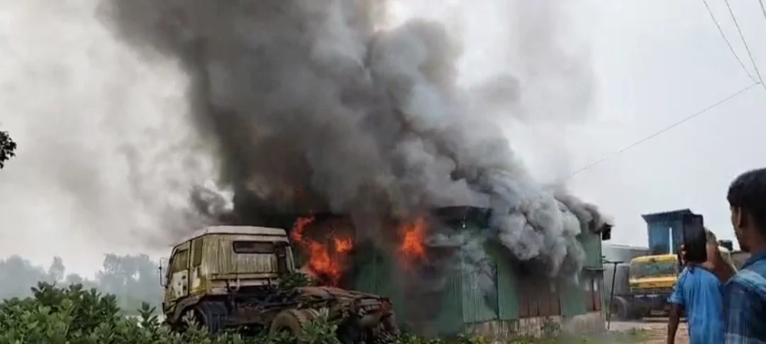 Bnp leader attempts to attack and burn contractor to death