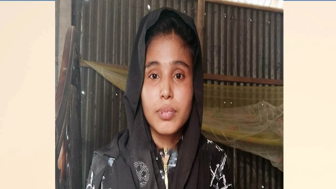 Garment worker on hunger strike at expatriate's house demanding marriage