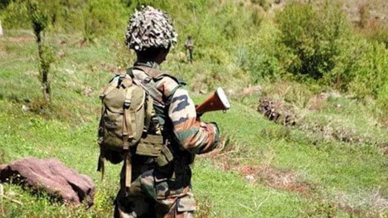 Indian soldier commits suicide with his own rifle at t border