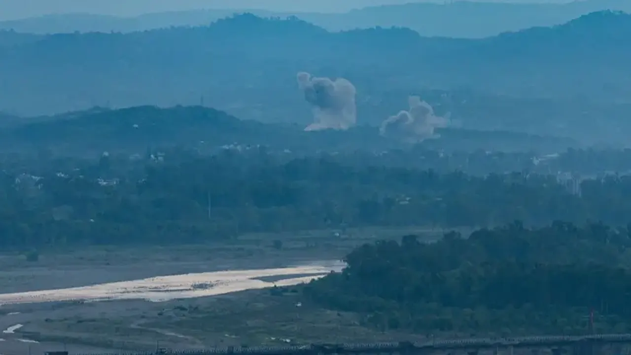 Pakistan destroys india's bhatinda airbase