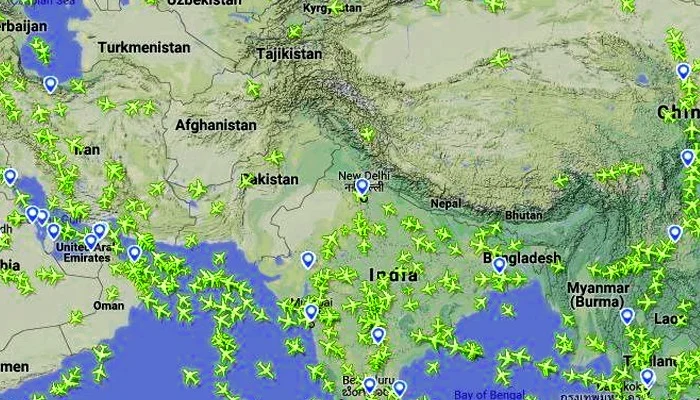 Pakistan extends airspace closure for india