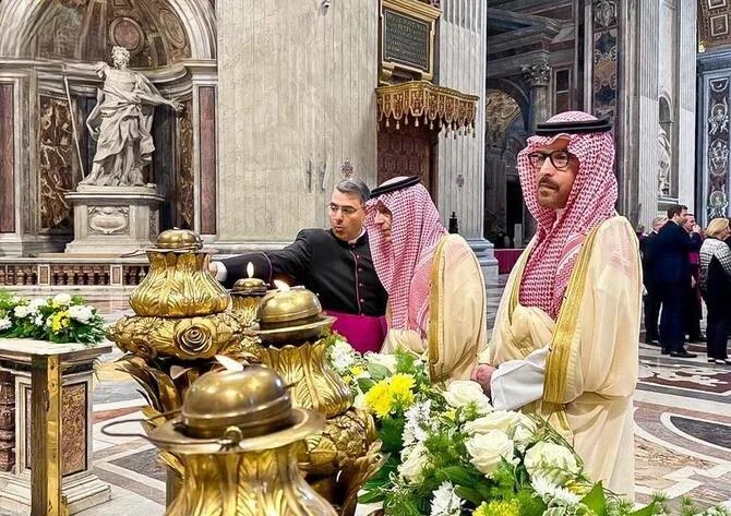 Saudi foreign minister at pope's inauguration