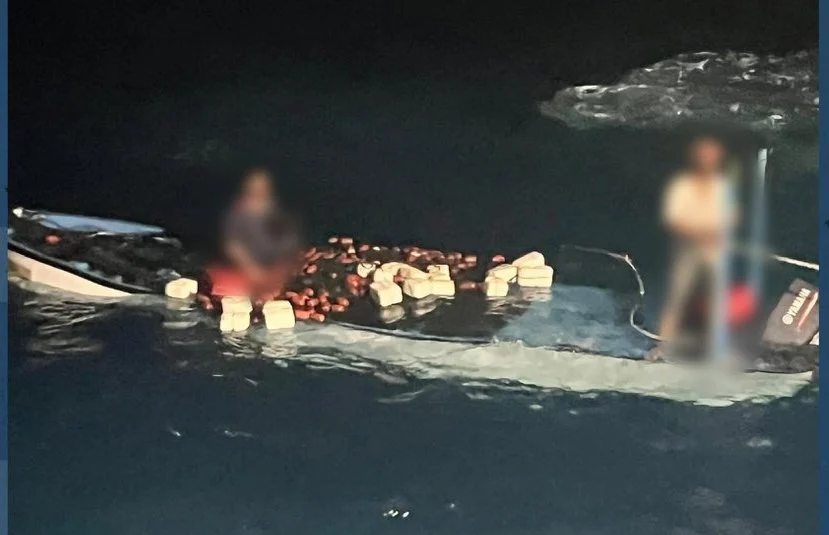 Boat capsizes in the Sea of ​​Oman, 2 rescued