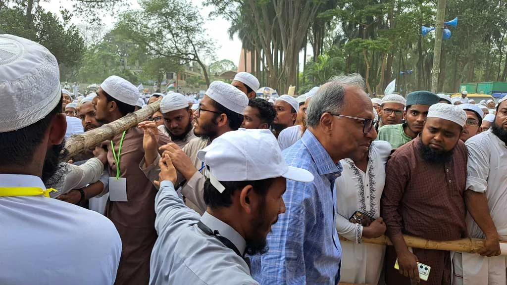 Mahmudur rahman 030525 02 1746260908