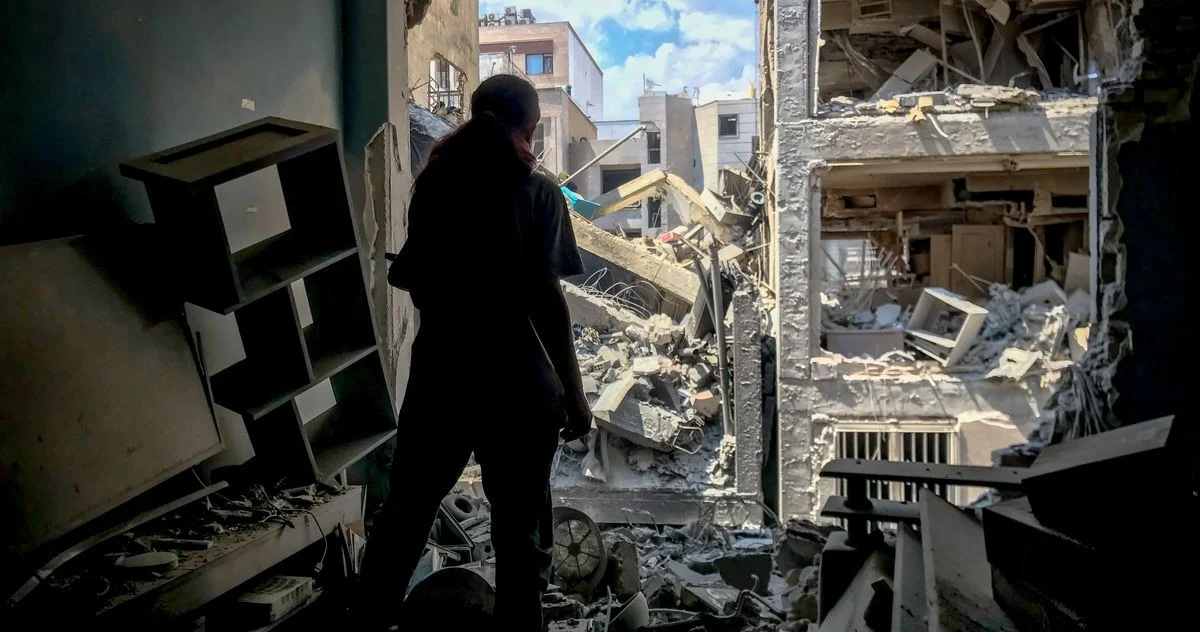 98691229f043b4fa49743cd28dc12f1e