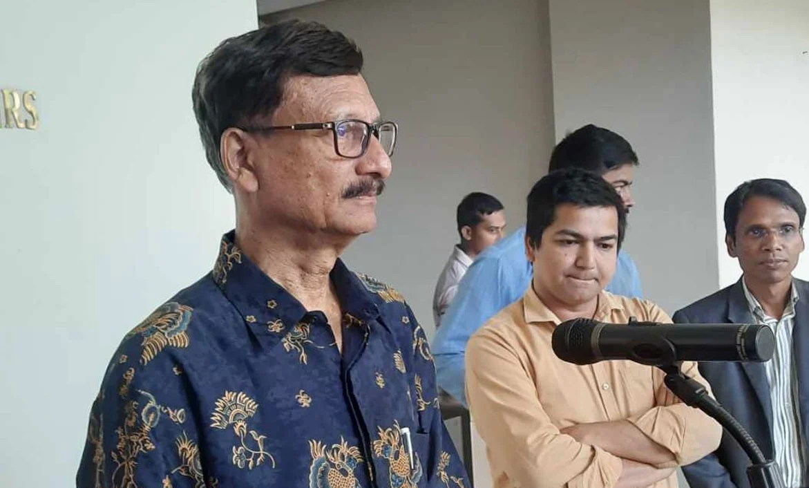 We are responsible for the suspension of foreign visas foreign affairs advisor