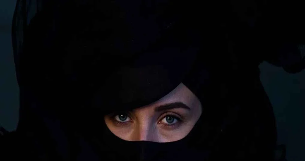 Woman attacked after being asked 'are you muslim'