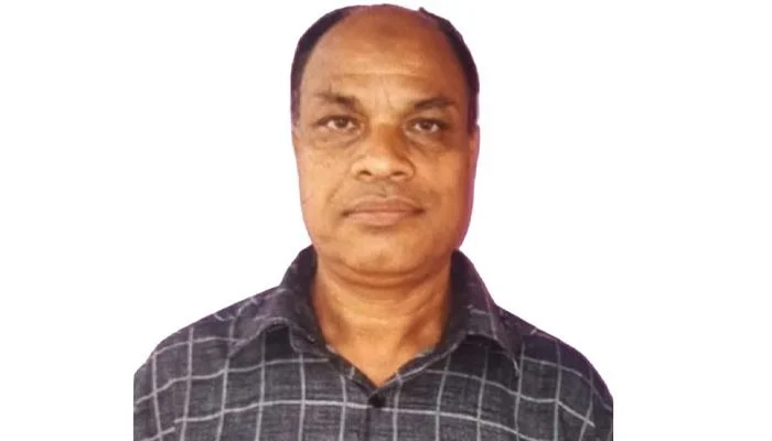 Expatriate dies at airport