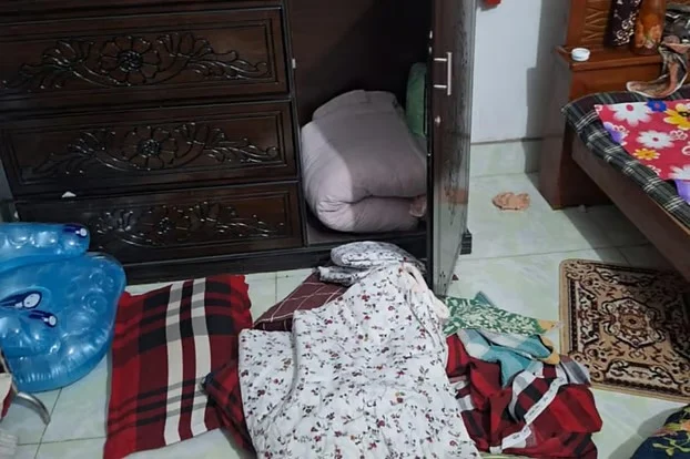 Expatriate's house vandalized and looted, held hostage at gunpoint