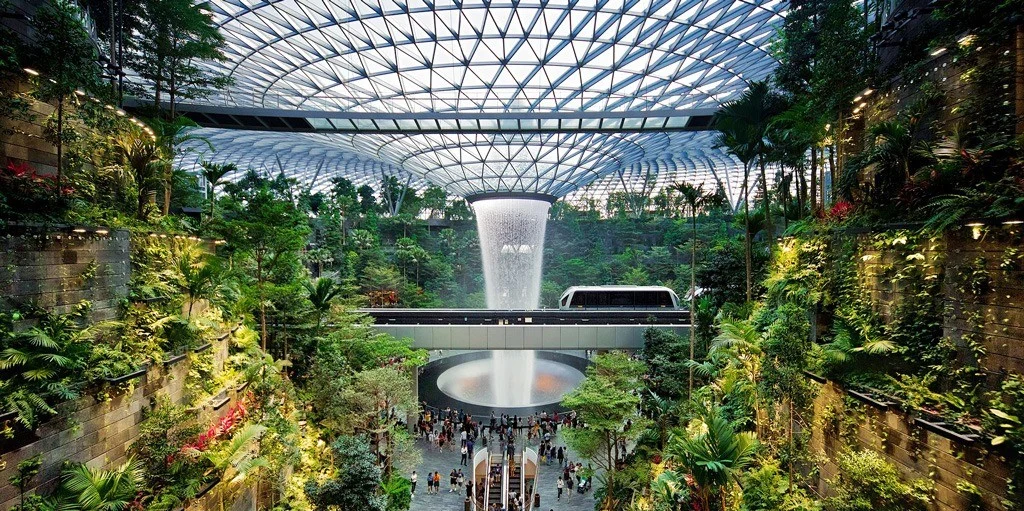 Indian arrested for shoplifting at singapore airport